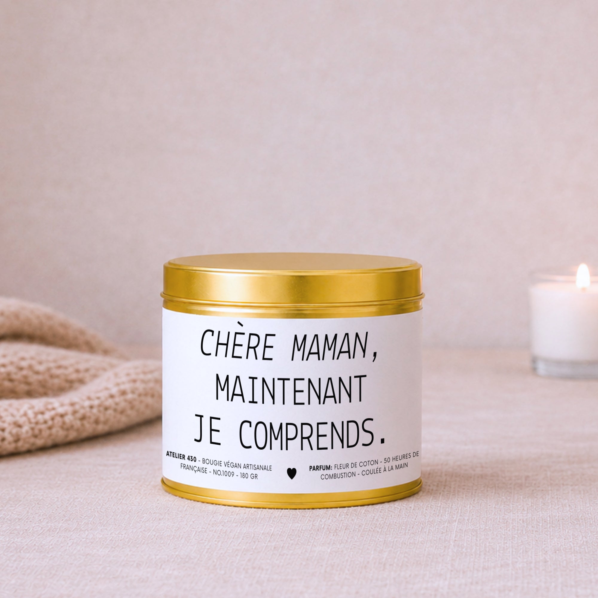 Bougie personnalisée drôle pour maman avec couvercle doré — Atelier 430
