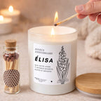 Bougie cadeau anniversaire personnalisée avec Glaïeul, fleur d'août – Boîte blanche – Atelier 430