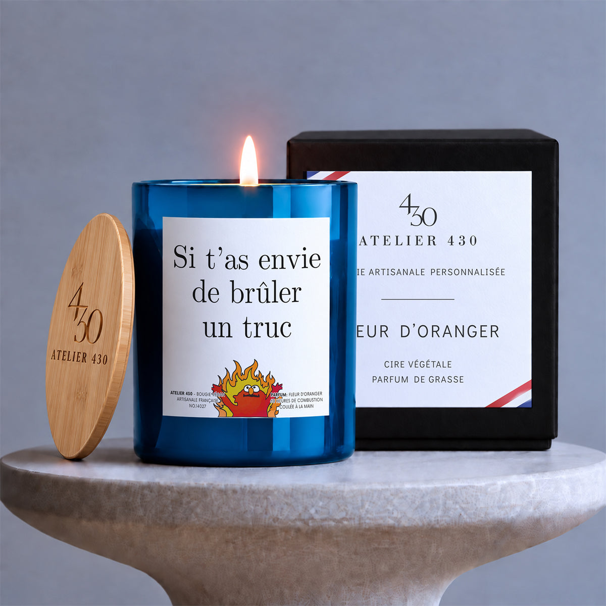 Fabrication artisanale d’une bougie Atelier 430 à Nantes