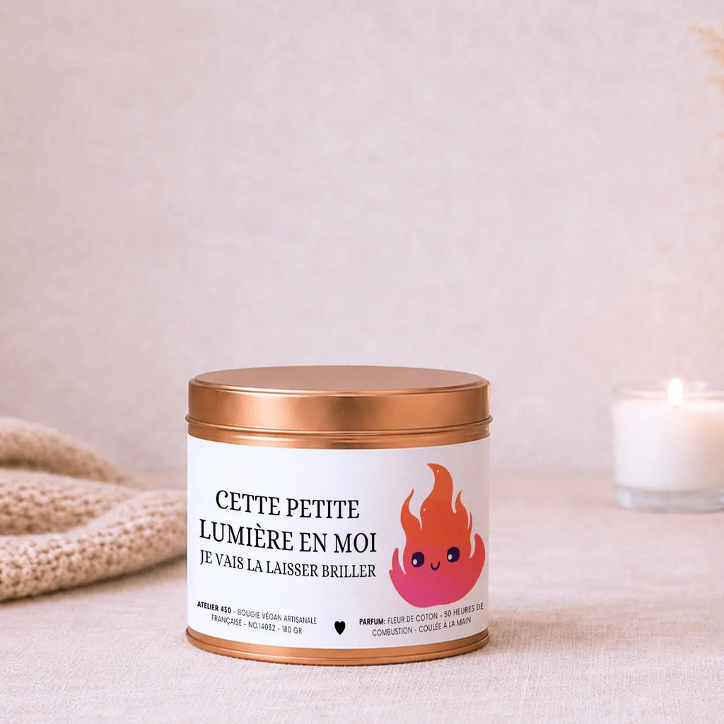 Bougie personnalisée développement personnel « Cette petite lumière en moi, je vais la laisser briller » avec boîte cuivrée – Atelier 430