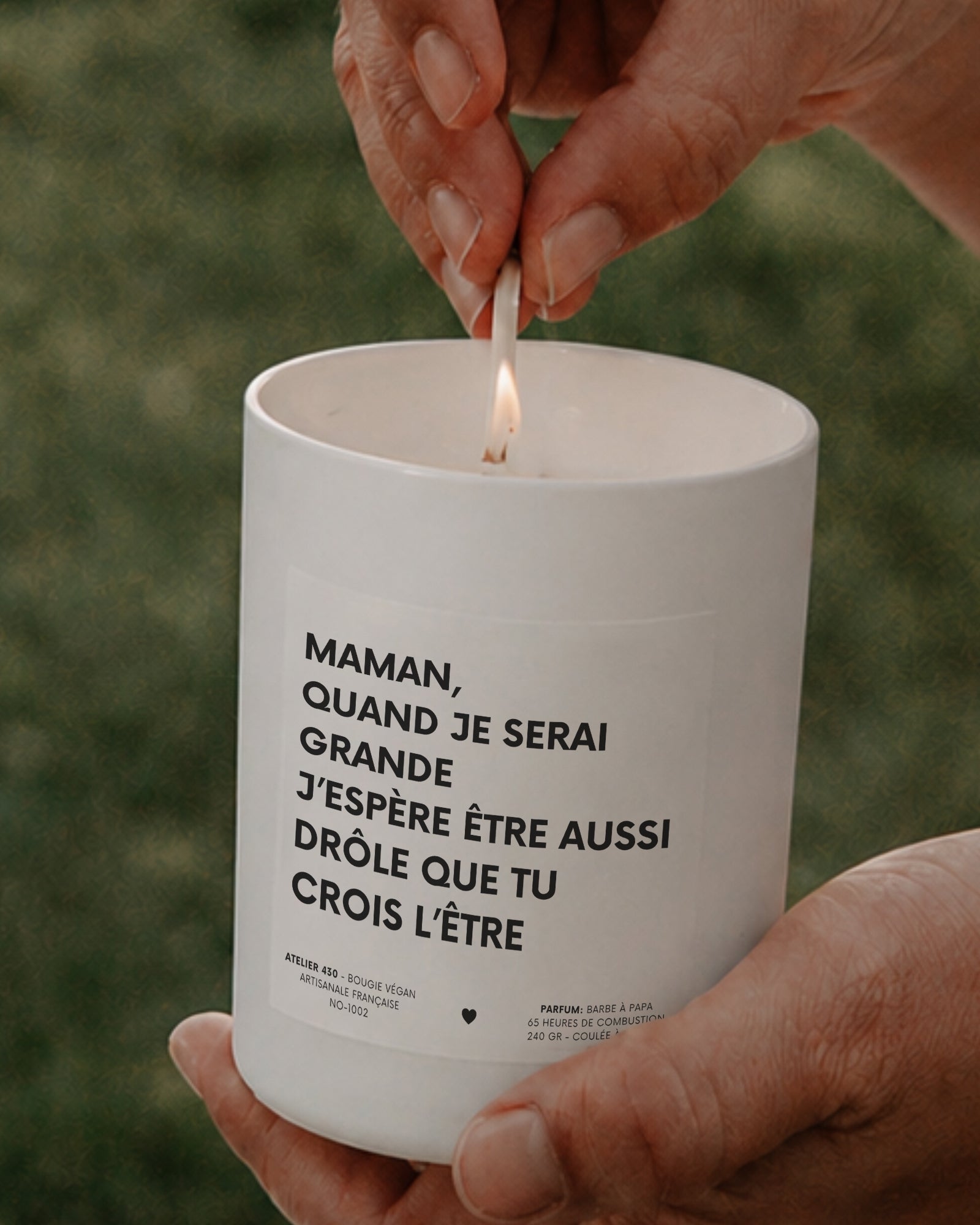 Bougie artisanale allumée avec message drôle pour maman — Atelier 430