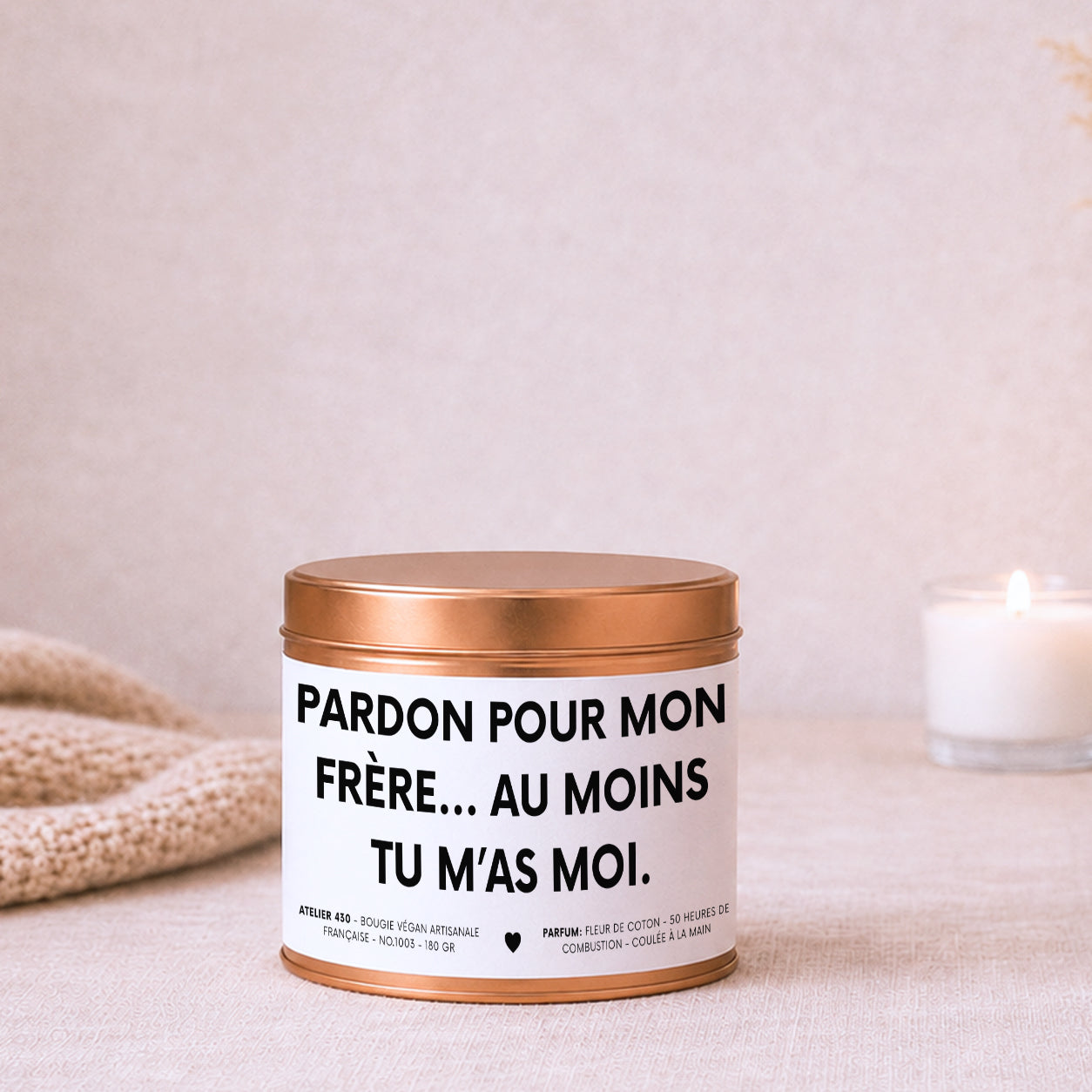 Bougie artisanale maman avec message drôle et couvercle cuivré — Atelier 430

