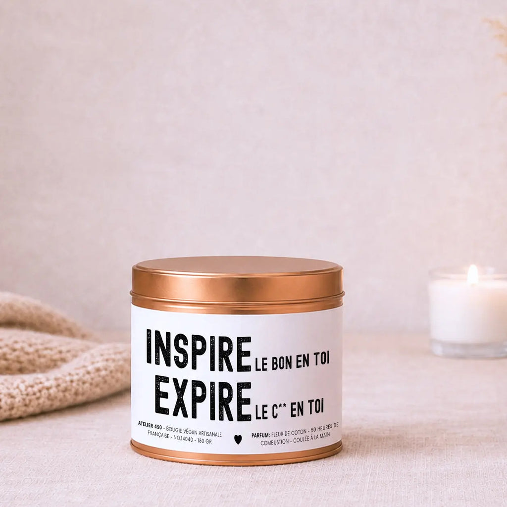 Bougie humour et second degré « Inspire le bon en toi, expire le c** en toi » avec boîte cuivrée – Atelier 430