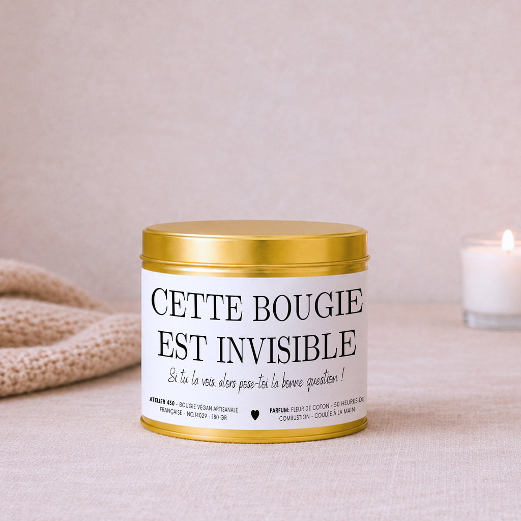 Bougie humoristique et impertinente « Cette bougie est invisible. Si tu la vois, alors pose-toi la bonne question ! » avec boîte or – Atelier 430