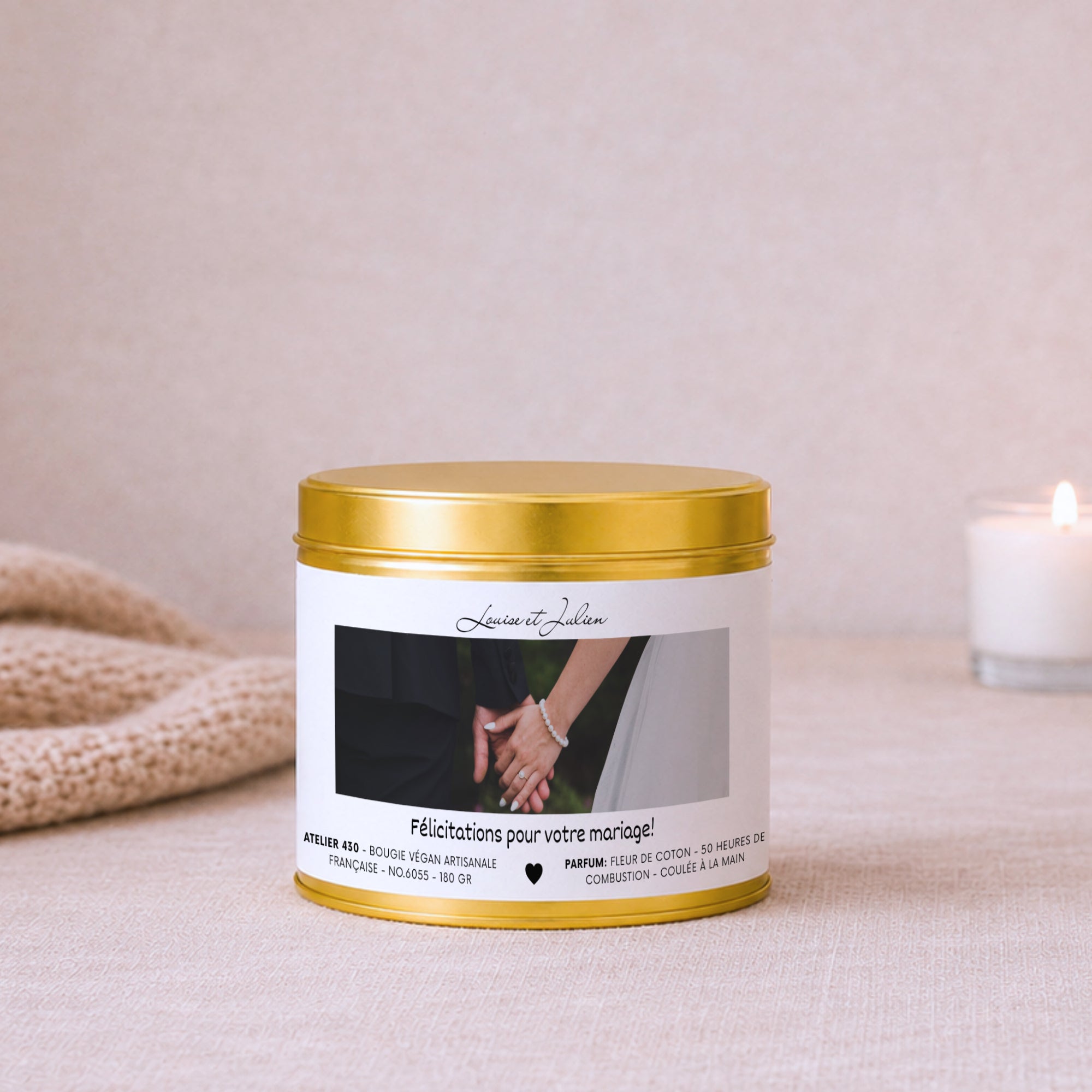 Bougie cadeau mariés « Félicitations pour votre mariage ! » avec boîte or – Atelier 430