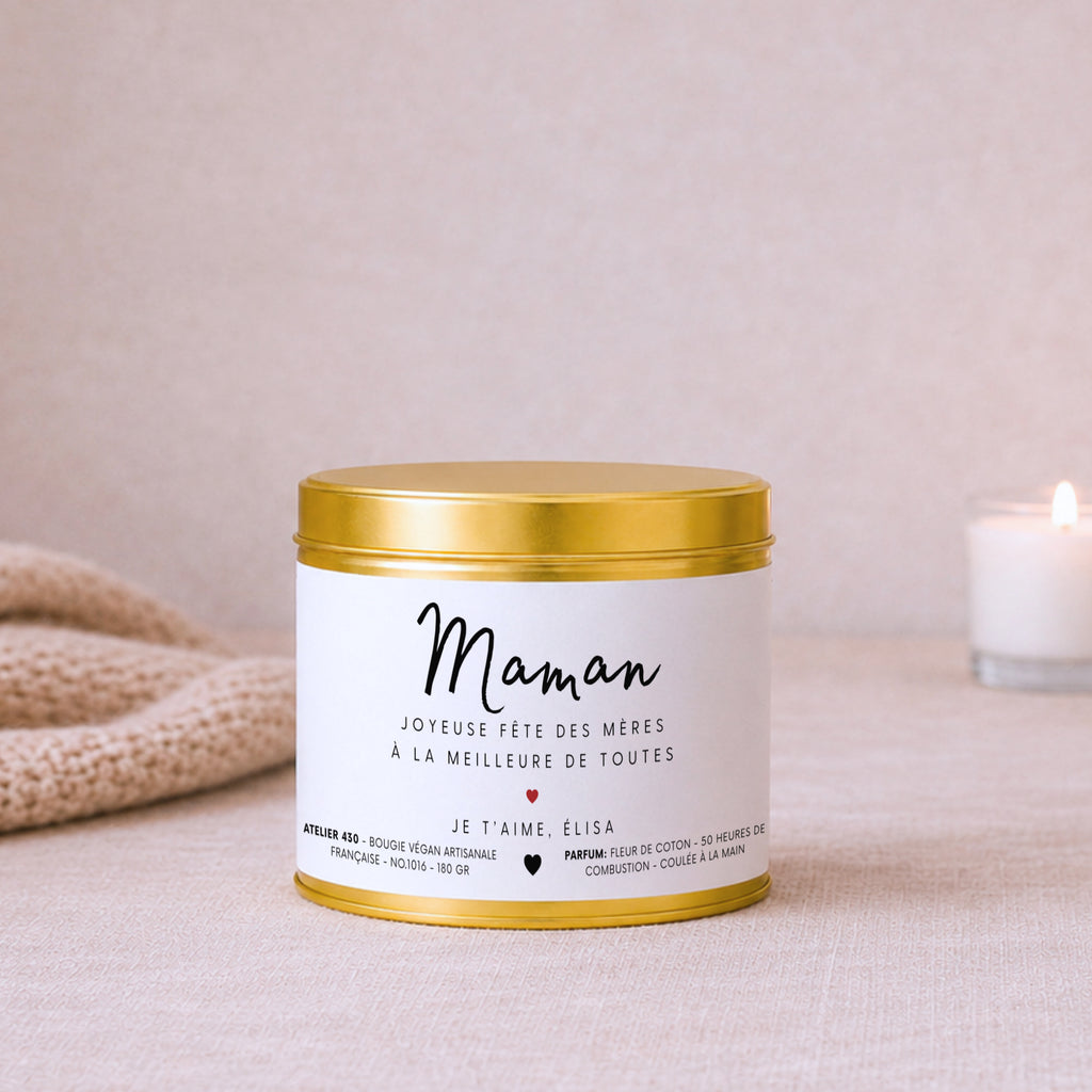 Bougie personnalisée « Joyeuse fête des mères à la meilleure de toutes. Je t’aime, Élisa » avec boîte or – Atelier 430