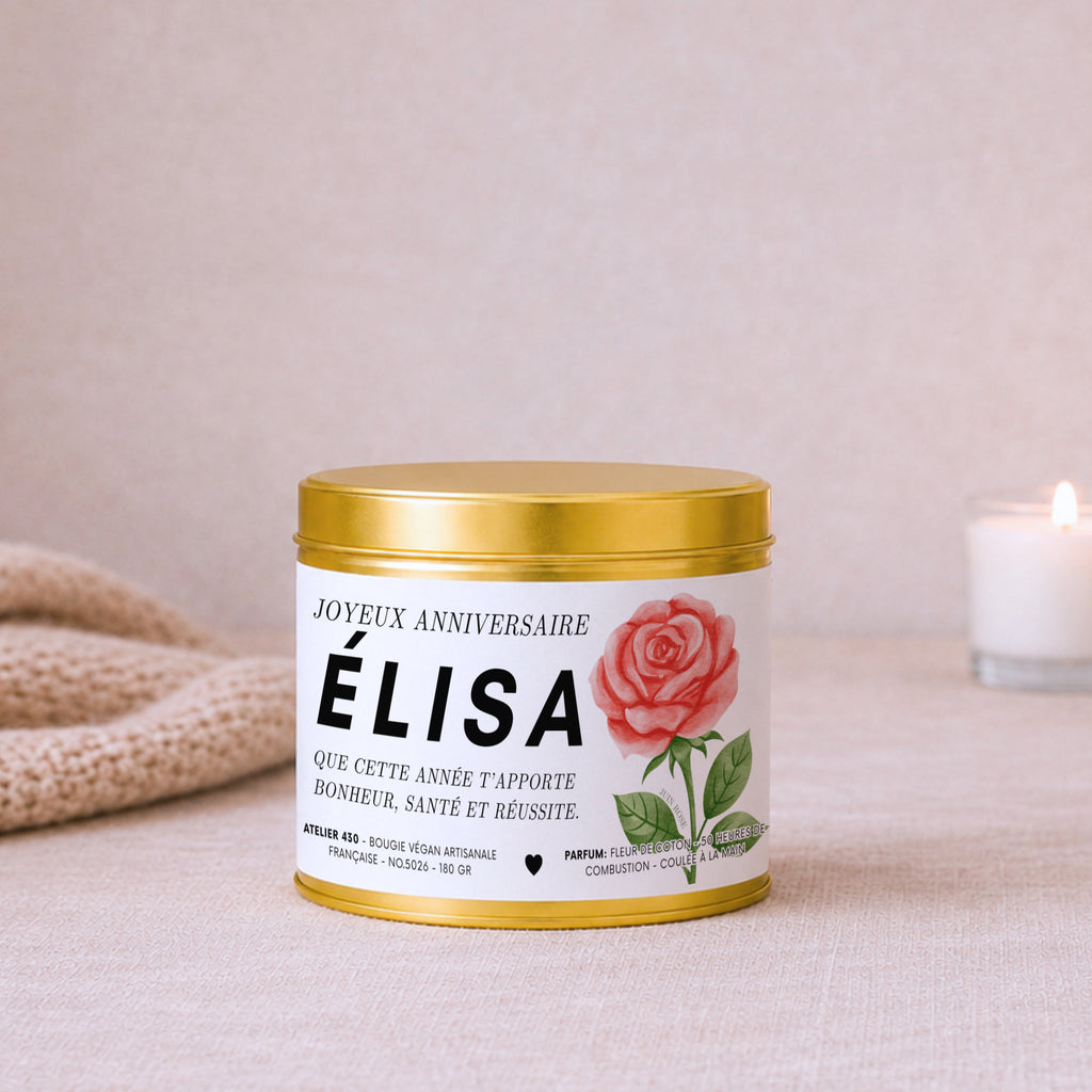 Bougie cadeau anniversaire personnalisée avec Rose, fleur de naissance de Juin – Boîte or – Atelier 430