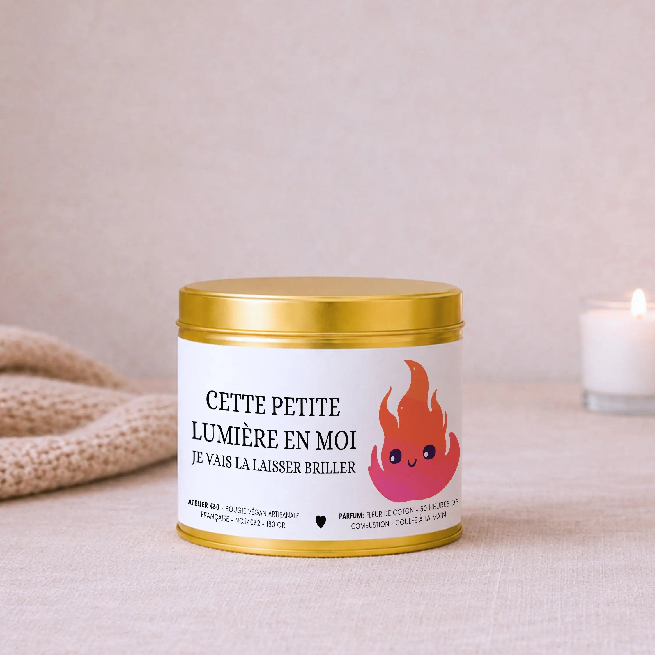 Bougie avec texte positif et inspirant « Cette petite lumière en moi, je vais la laisser briller » avec boîte or – Atelier 430