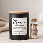 Bougie personnalisée « Maman, celle qui console, fortifie, guide et protège » avec boîte noire – Atelier 430