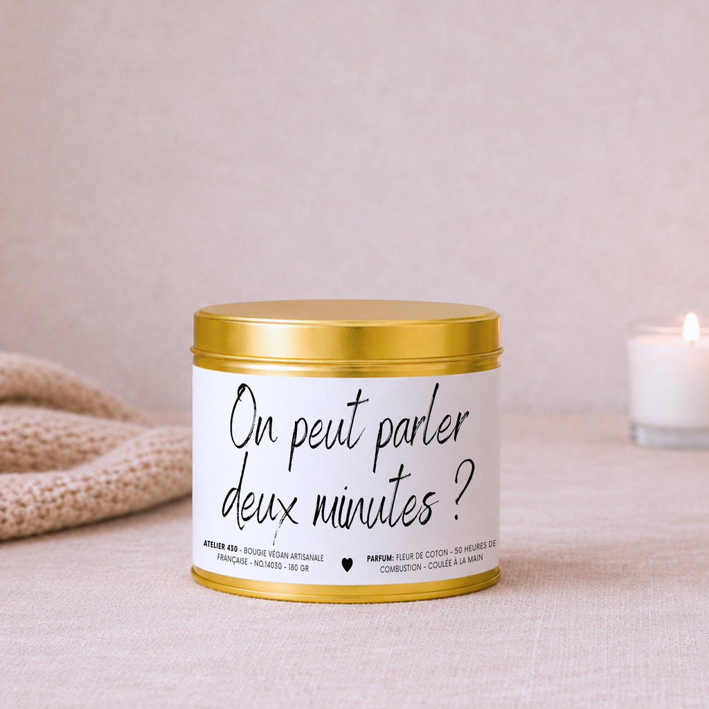 Bougie humour et second degré « On peut parler deux minutes ? » avec boîte or – Atelier 430