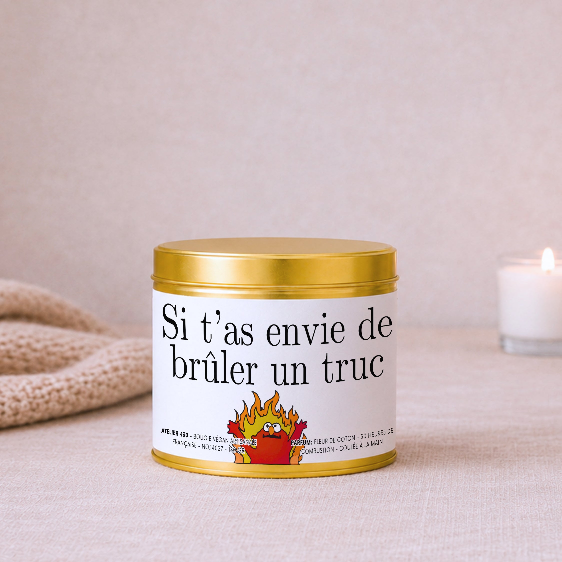 Bougie impertinente et décalée « Si t’as envie de brûler un truc » avec boîte or – Atelier 430