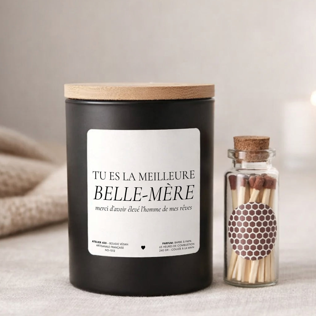Bougie personnalisée « Tu es la meilleure belle-mère, merci d’avoir élevé l’homme de mes rêves » avec boîte noire – Atelier 430